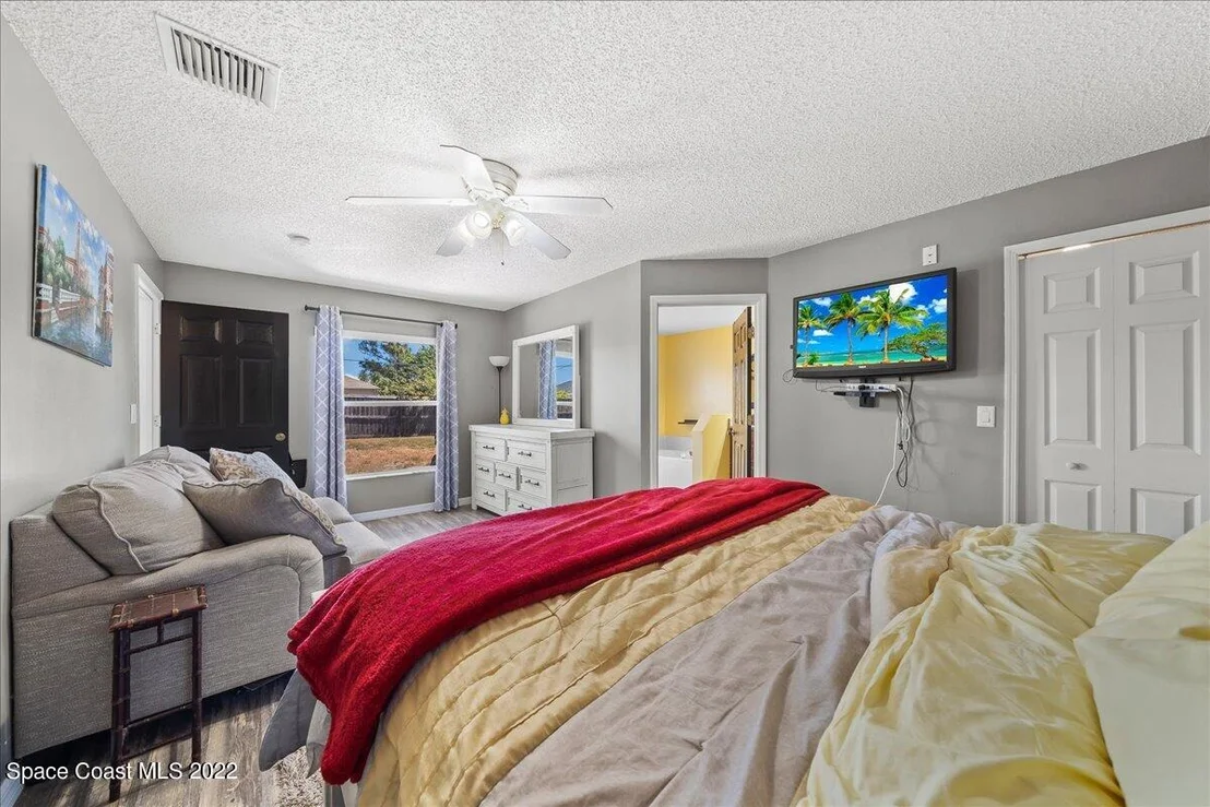Photo of 2959 Triangle Road SE
