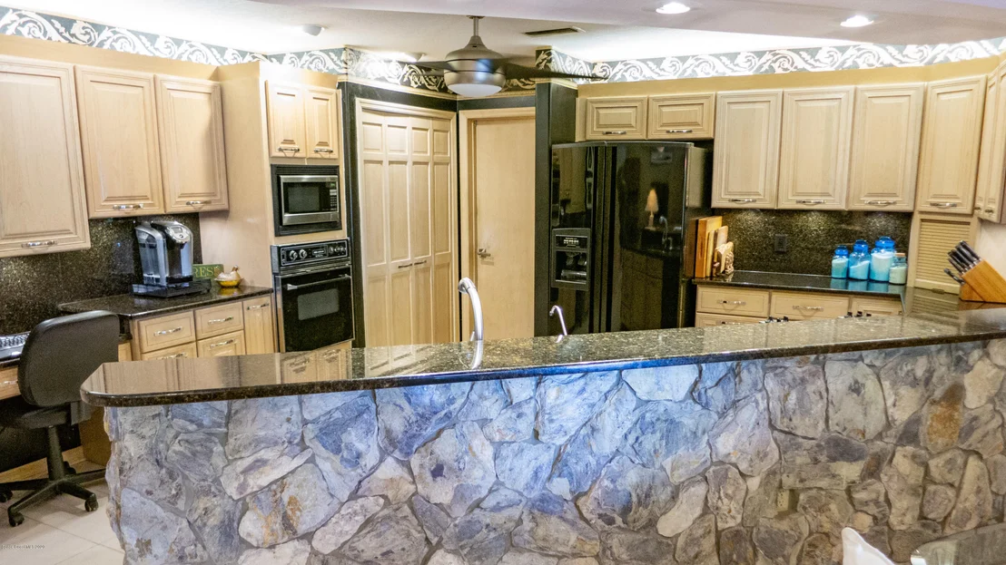 Photo of 432 Riverview Lane