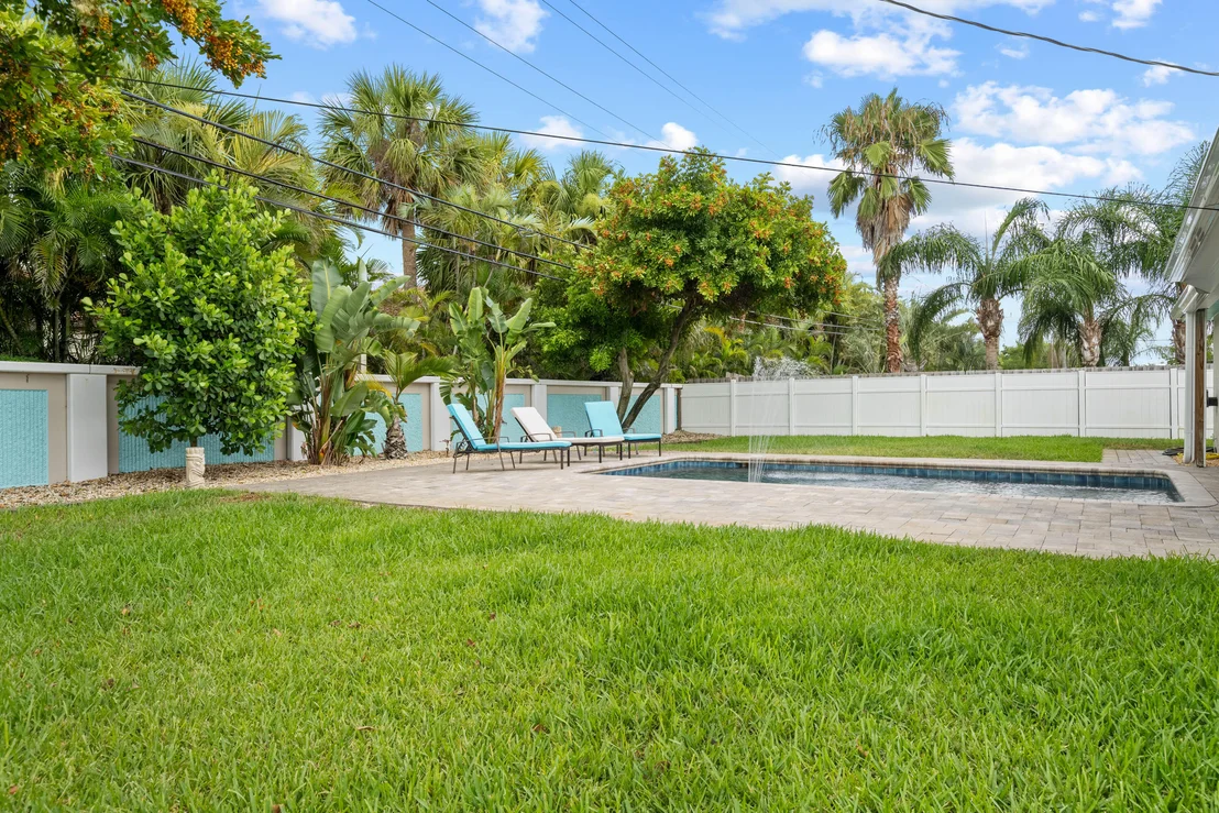 Photo of 340 W Exeter Street