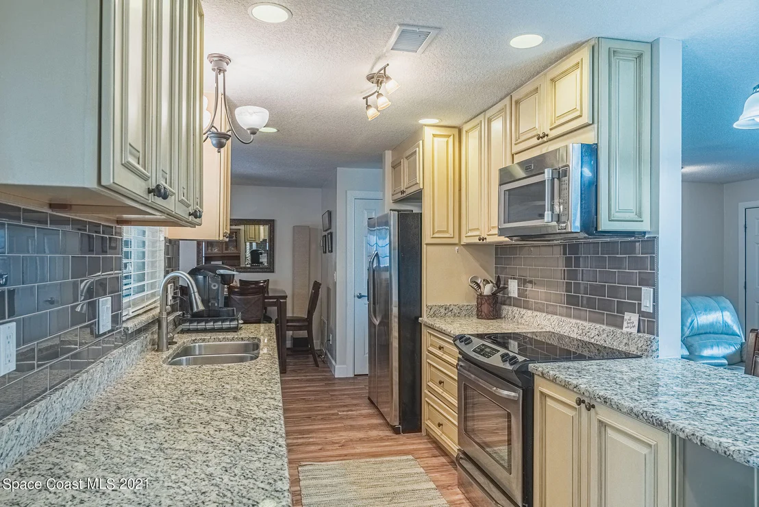 Photo of 845 Berkshire Drive