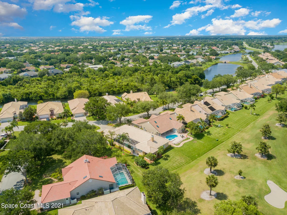 Photo of 920 Palm Brook Drive
