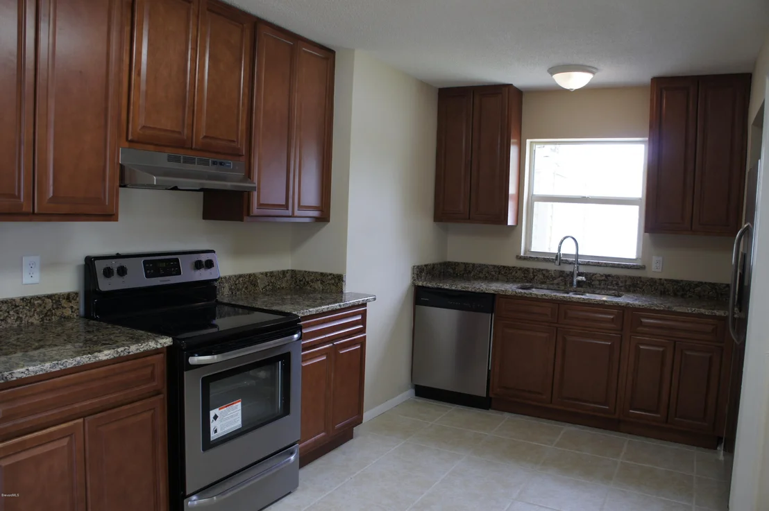 Photo of 2652 Leewood Boulevard