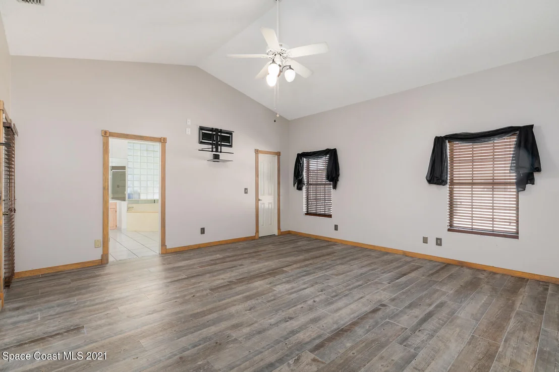 Photo of 7948 Timberlake Drive