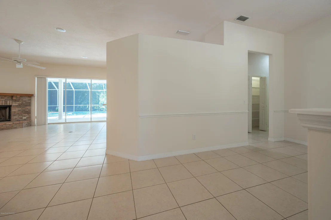 Photo of 3135 Weber Road