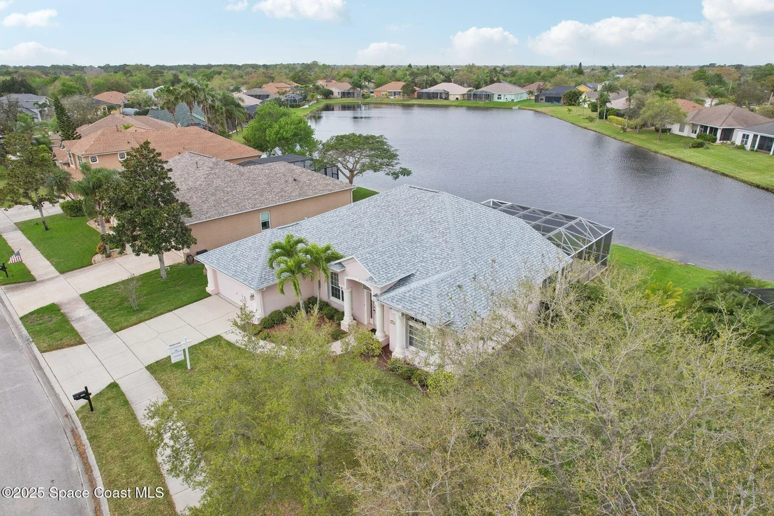 Photo of 4687 Alamanda Drive