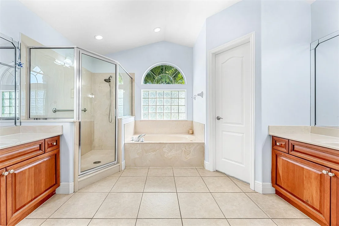 Photo of 1697 E Auburn Lakes Drive N