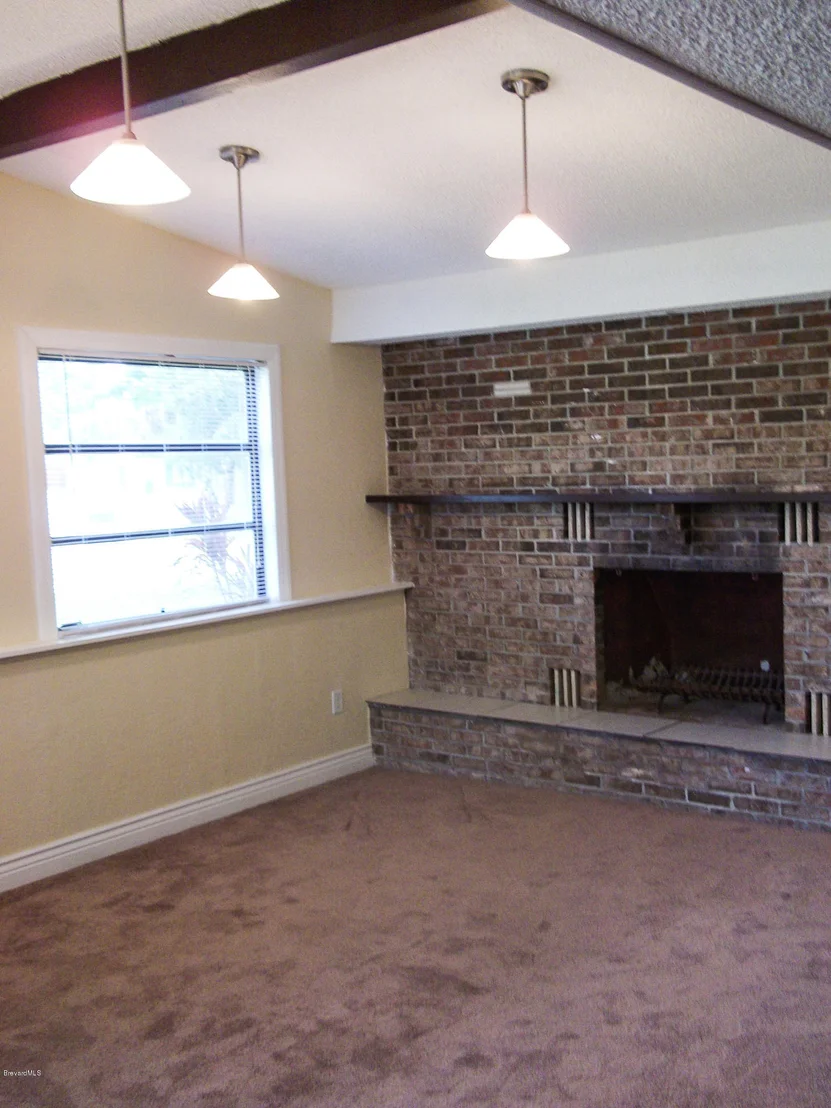 Photo of 1072 Martha Lee Avenue