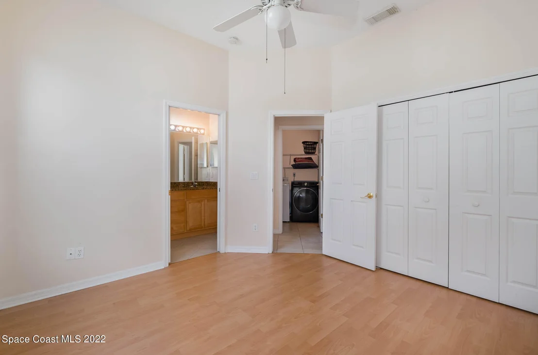 Photo of 2364 Addington Circle