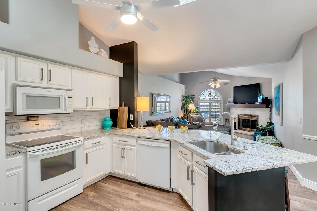 Photo of 730 Lake Drive