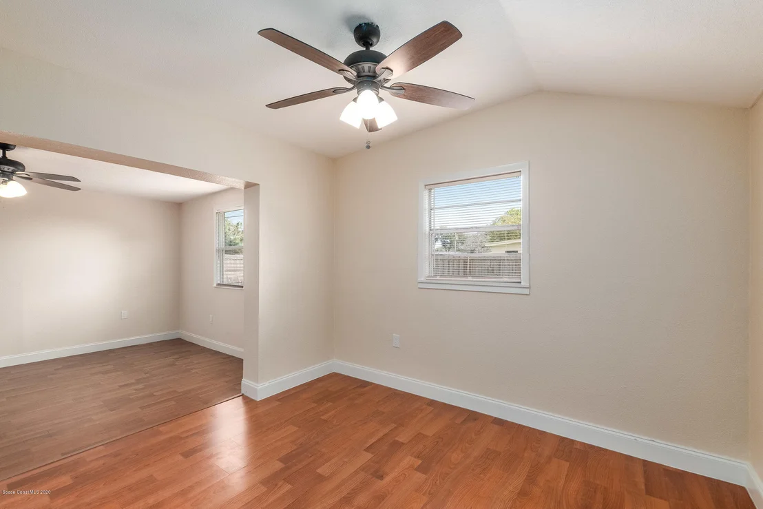 Photo of 1933 Elmwood Drive