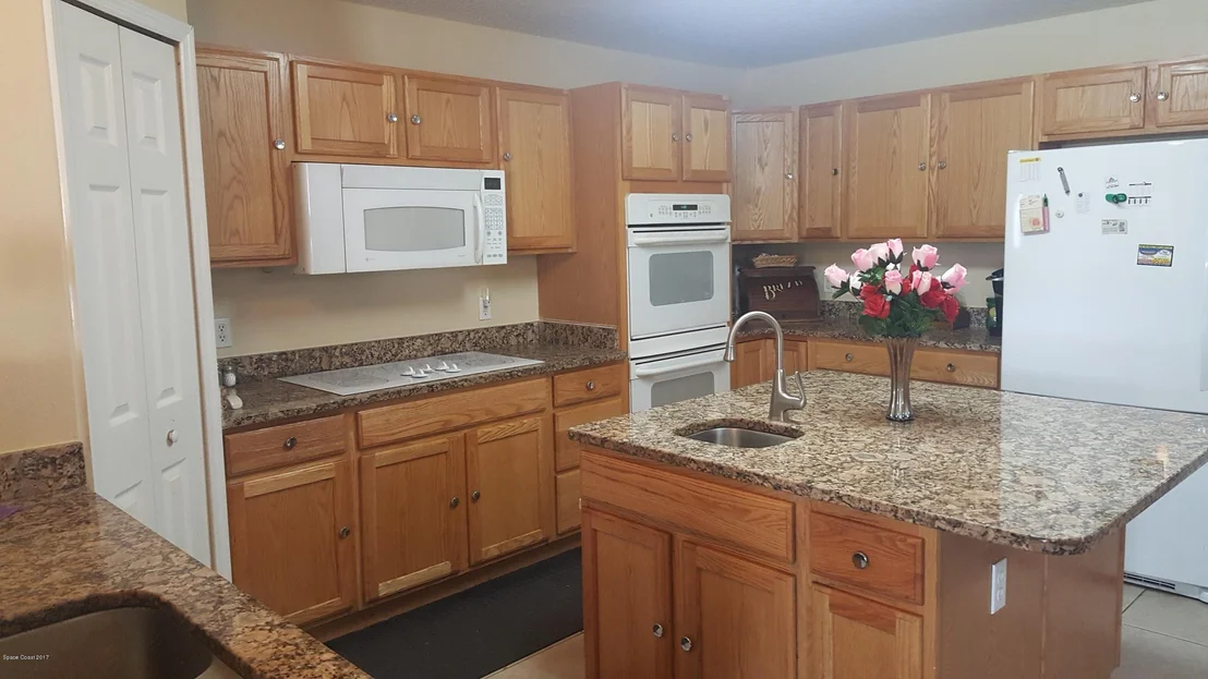 Photo of 239 Macon Drive