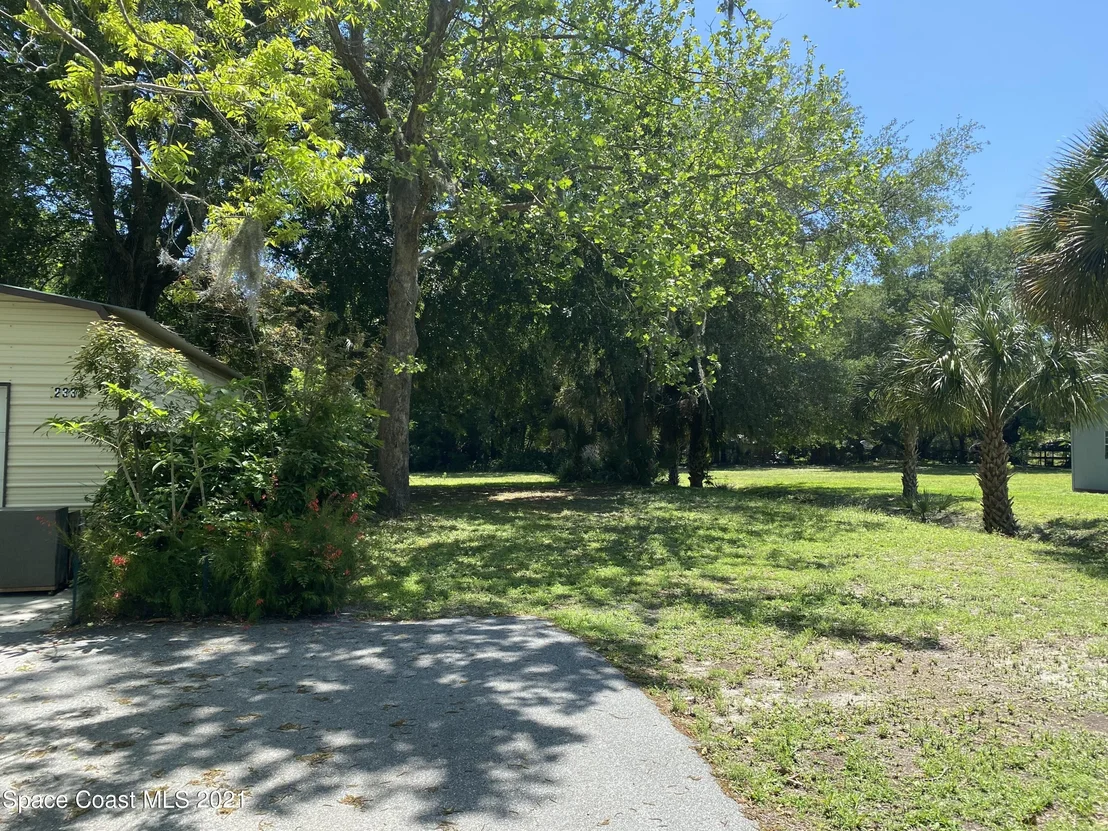 Photo of 2333 Parrish Road