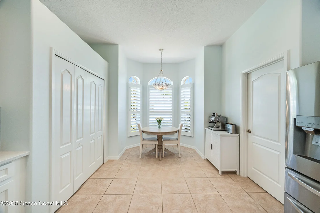 Photo of 230 Ridgemont Circle SE