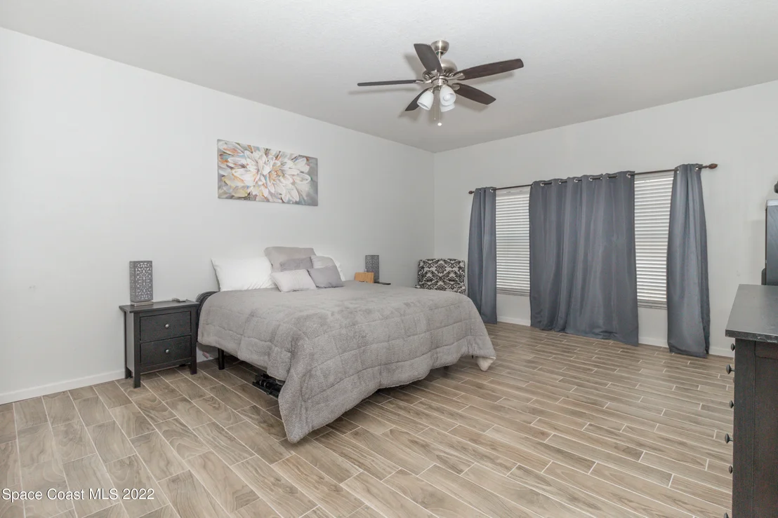 Photo of 6345 Ainsworth Road