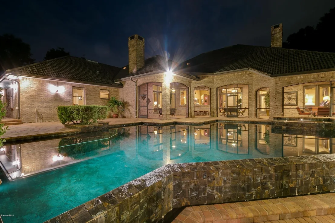 Photo of 16 Summer Place