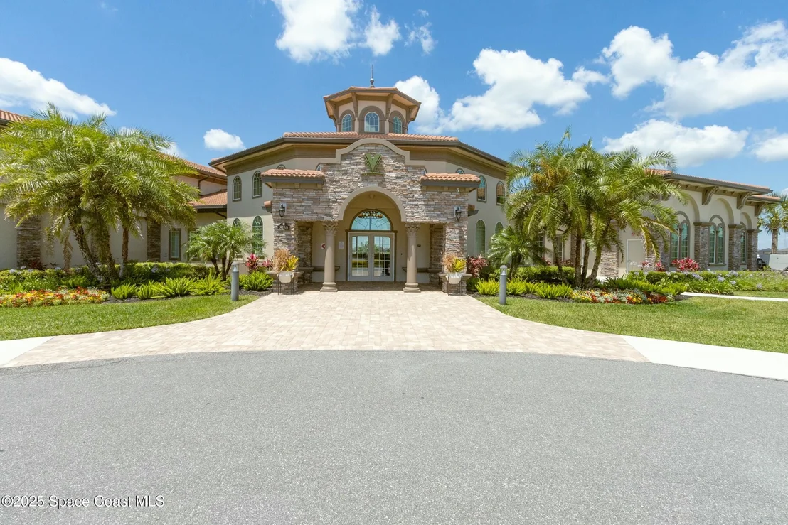Photo of 3040 Casterton Drive
