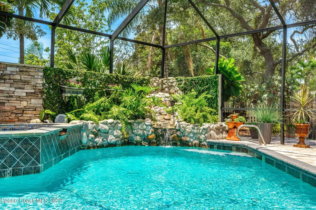 Photo of 891 Peregrine Drive
