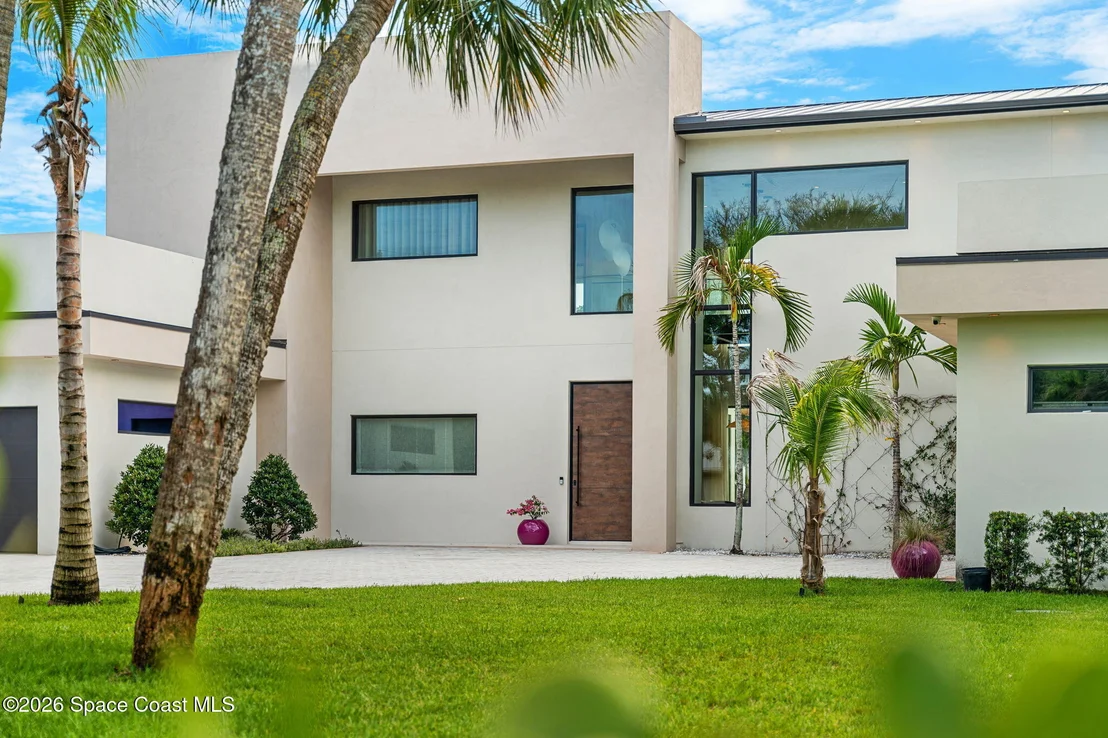 Photo of 7866 Casuarina Drive