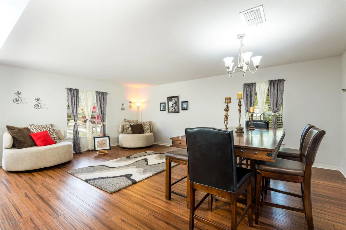 Photo of 158 Morgan Circle