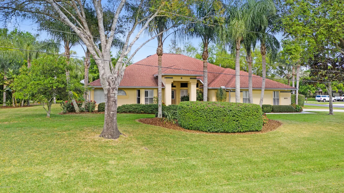 Photo of 3850 Beechgrove Road