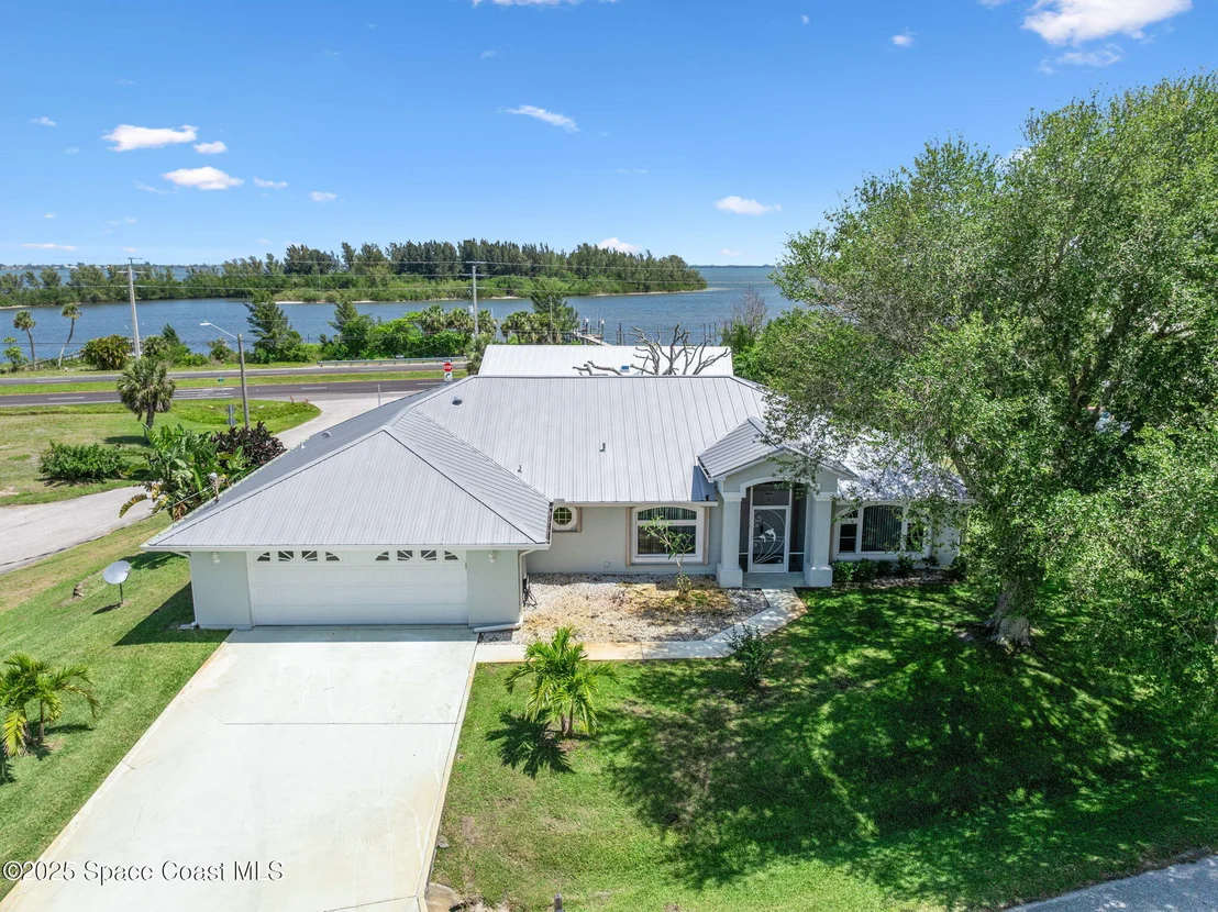 Photo of 7109 Blue Shore Road