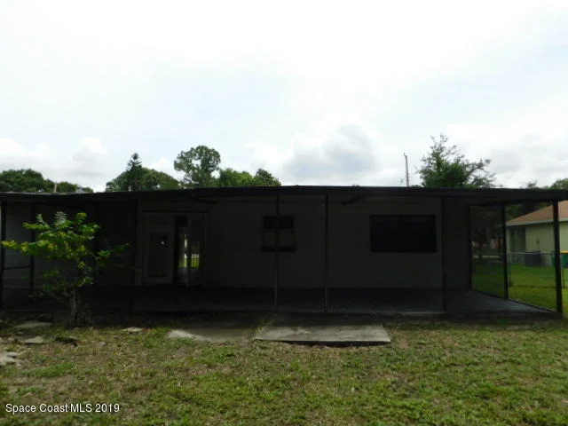 Photo of 313 Pine Avenue