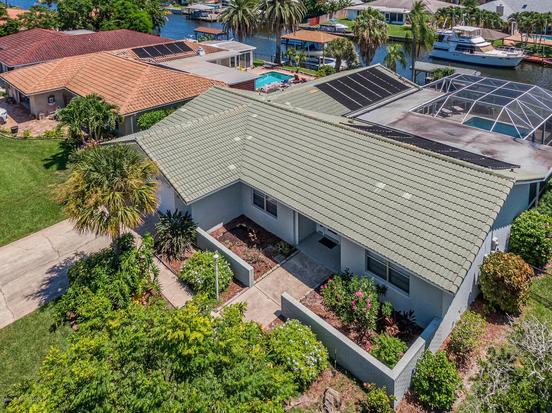Photo of 485 Red Sail Way