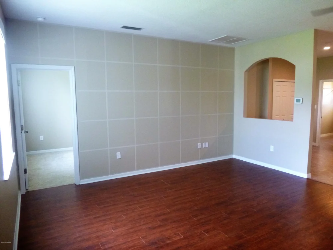 Photo of 4270 Mac Tavish Street