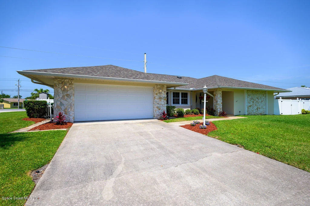 Photo of 572 Spindle Palm Drive