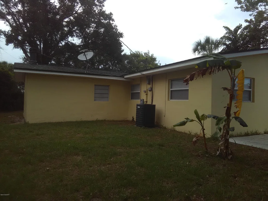 Photo of 698 Osage Avenue