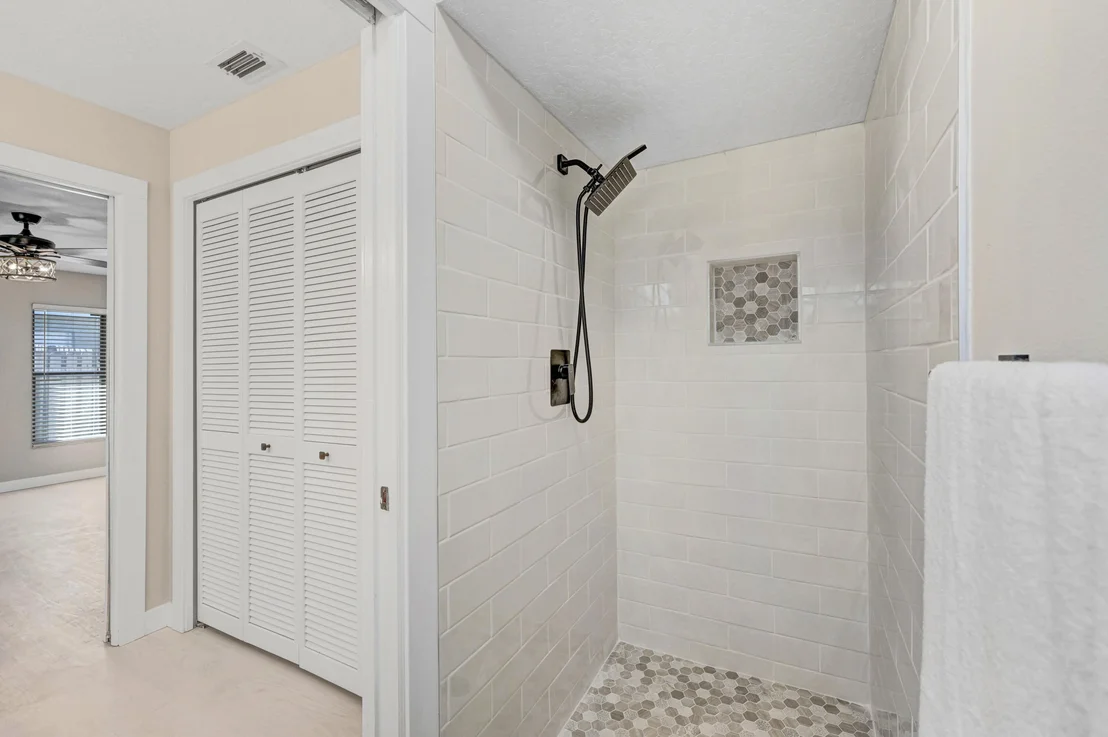 Photo of 6325 Hudson Road