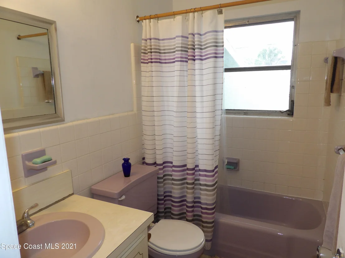 Photo of 797 Bianca Drive NE