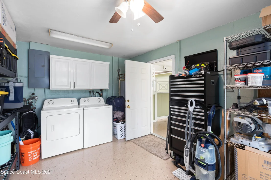 Photo of 2416 Lakeview Drive