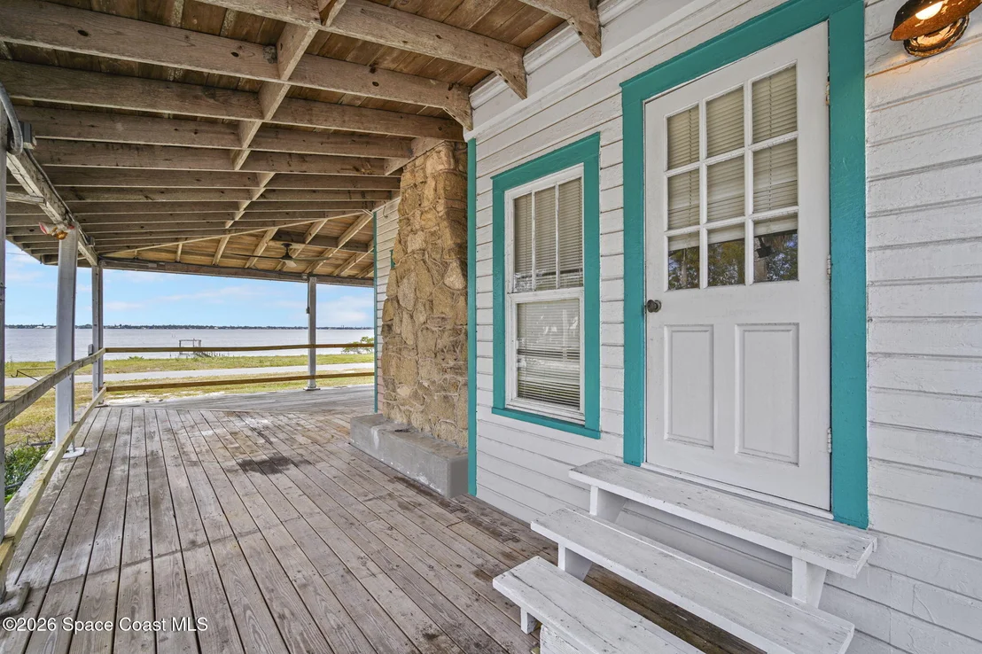 Photo of 2612 Riverview Drive