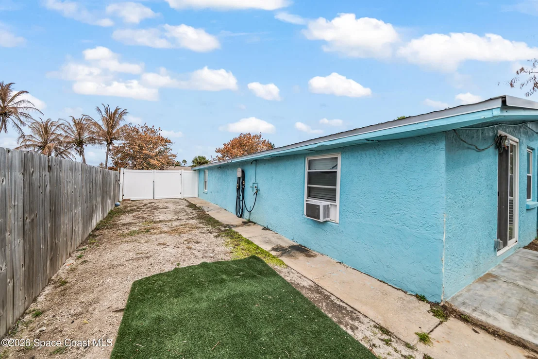 Photo of 251 Avenida Del Sol