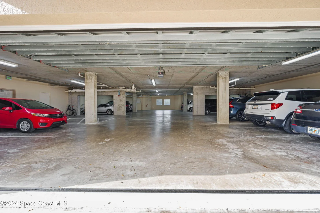 Photo of Unit 901 at 21 Riverside Drive