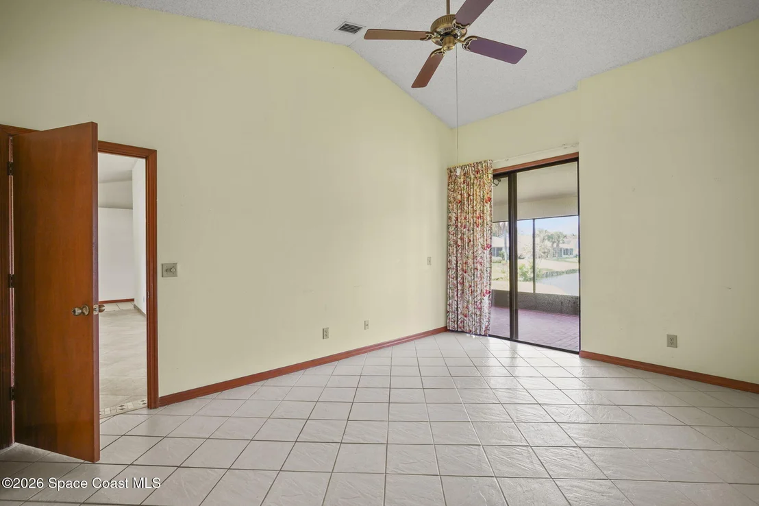 Photo of 1246 Lakeview Drive