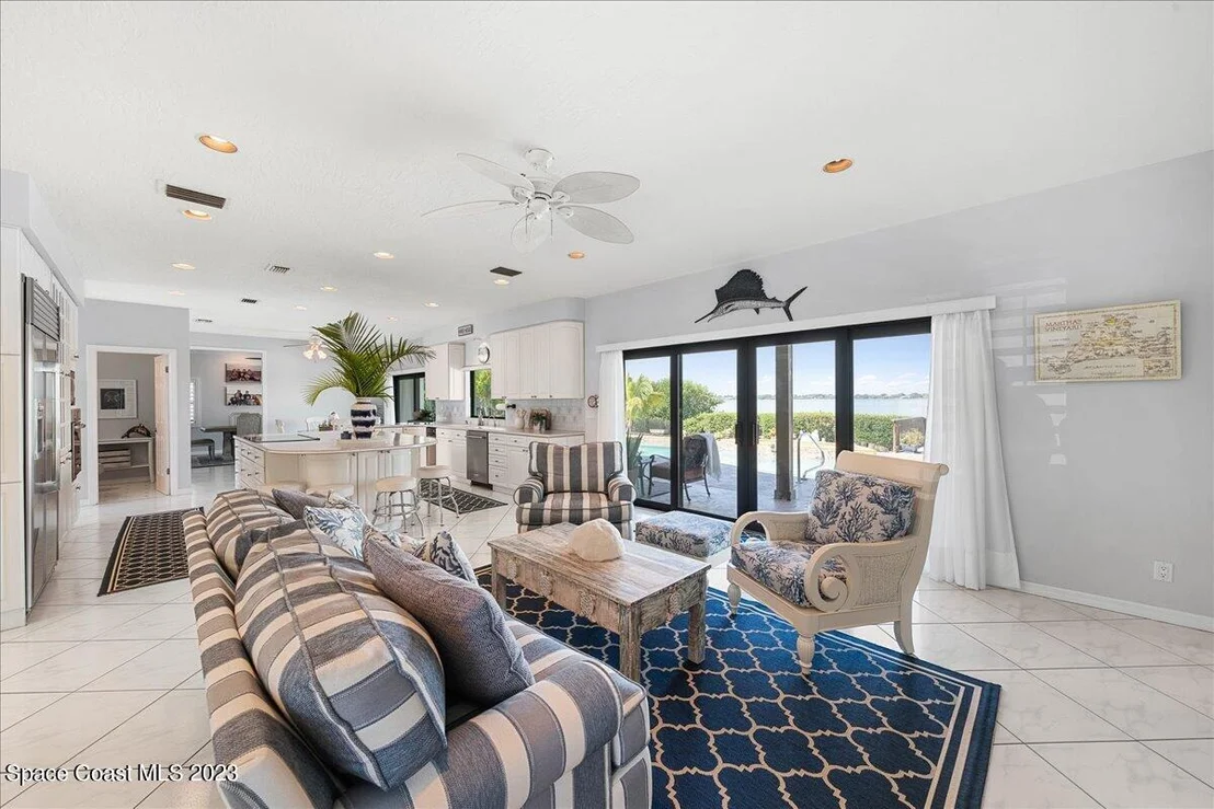 Photo of 544 Lanternback Island Drive