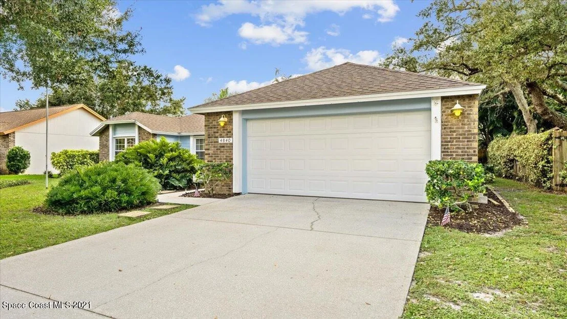Photo of 4840 Riverside Road