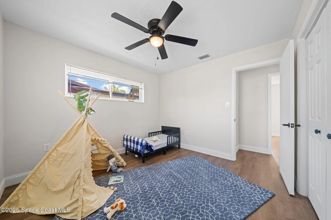 Photo of 431 Sandpiper Drive