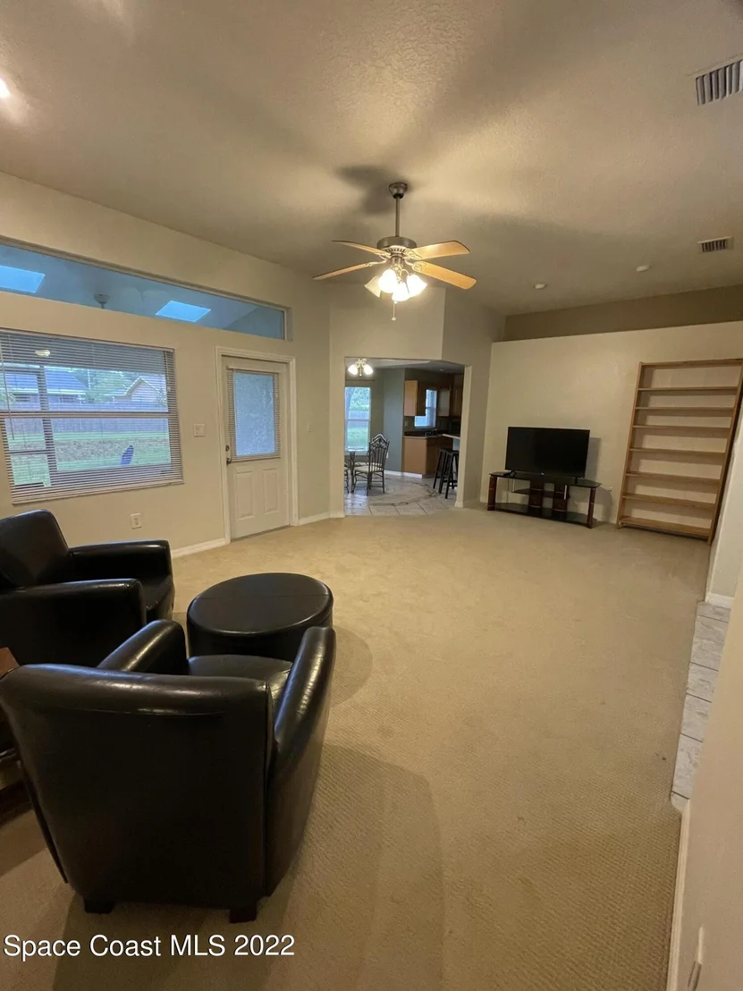 Photo of 826 Topaz Drive
