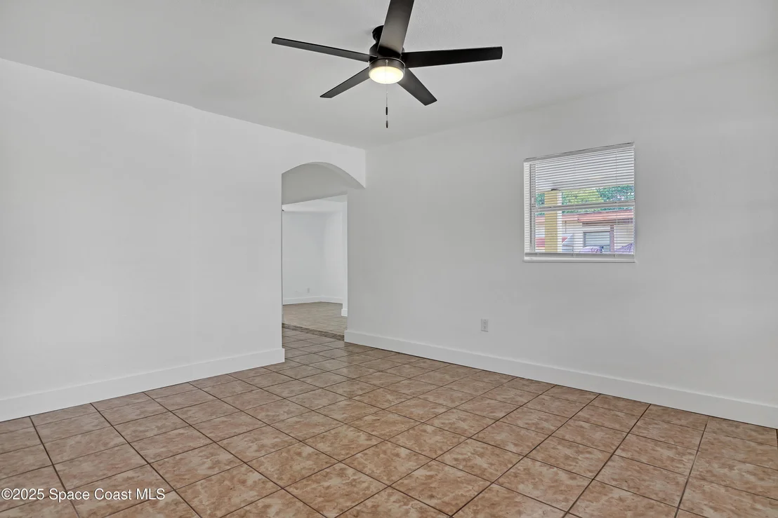 Photo of 2152 Post Road