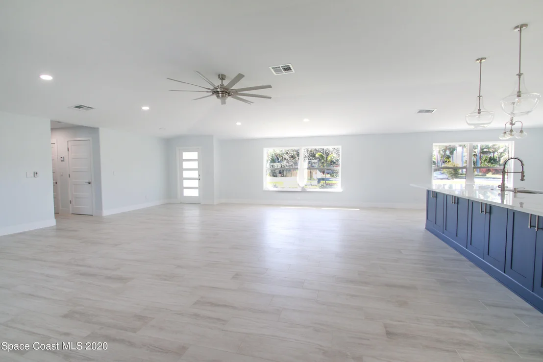 Photo of 501 Riverside Drive