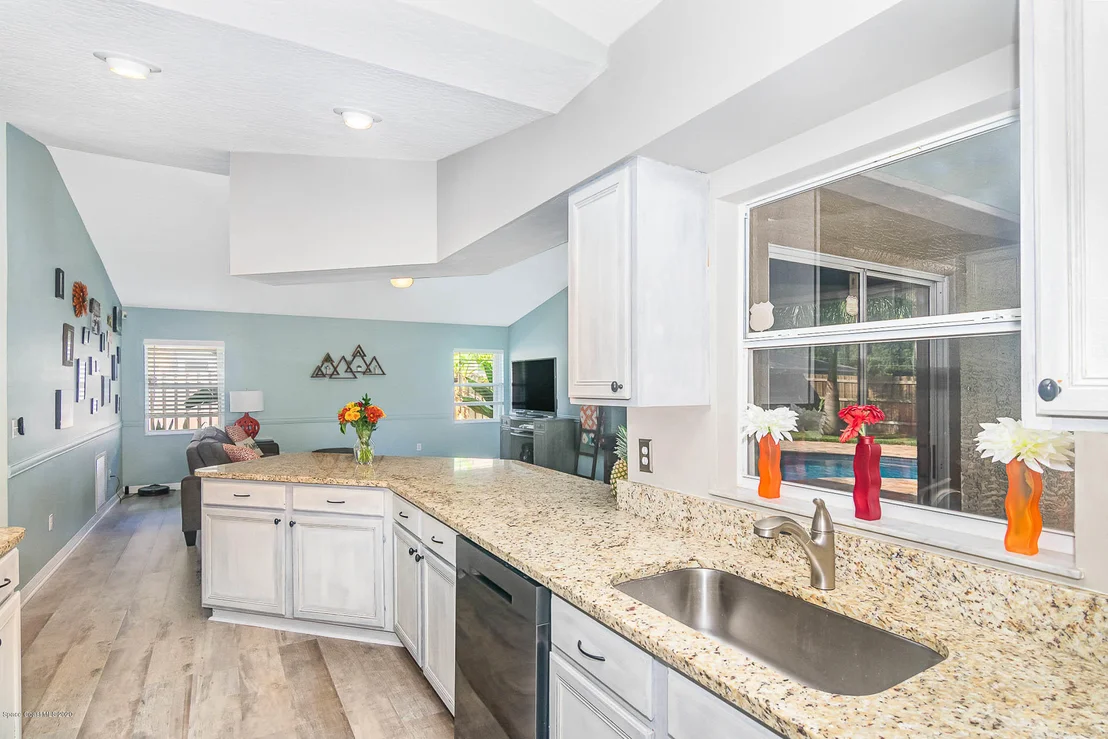 Photo of 779 Carnation Drive