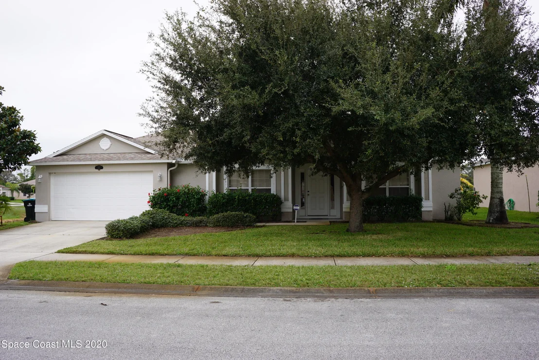 Photo of 1101 Morgan Circle NE