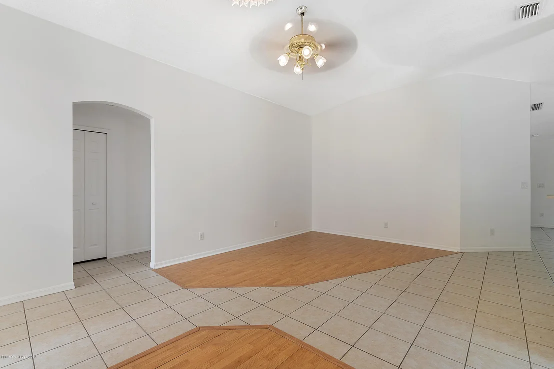Photo of 406 High Point Court