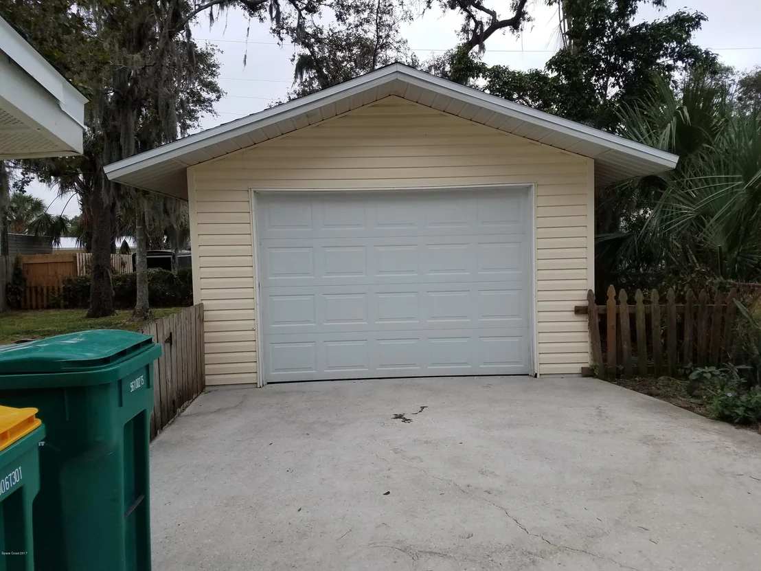 Photo of 853 Hemlock Street