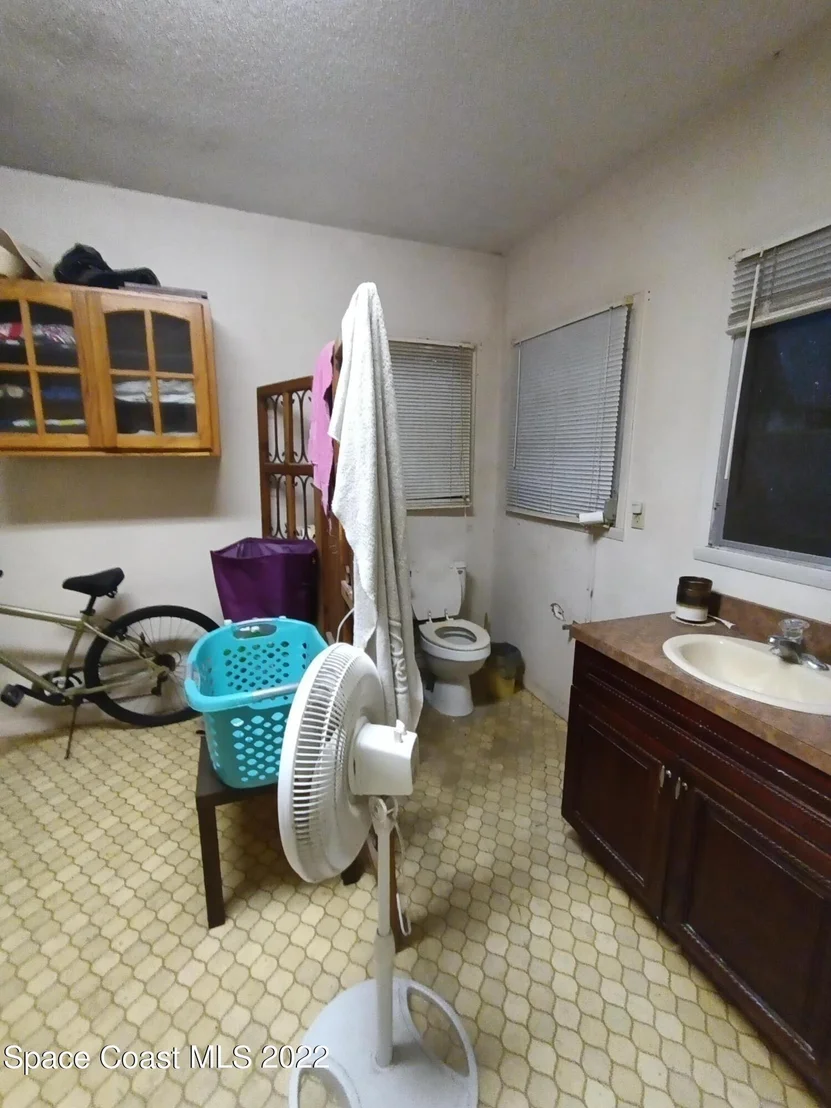 Photo of 675 Hammock Road