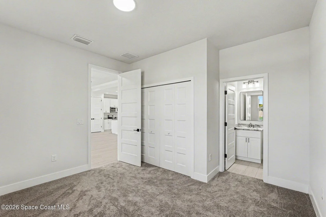 Photo of 1121 Pluto Street SE