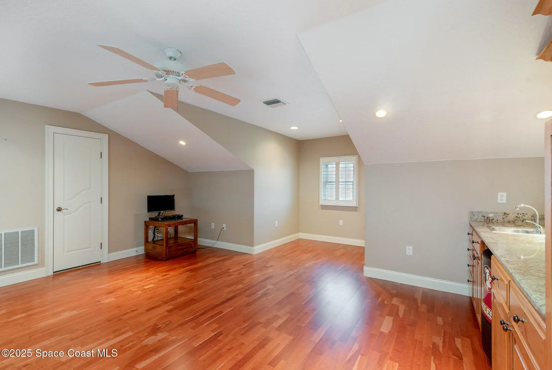Photo of 1175 Tuckaway Drive